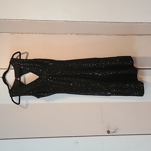 BCBGMaxAzria Dresses & Skirts - BCBG dress